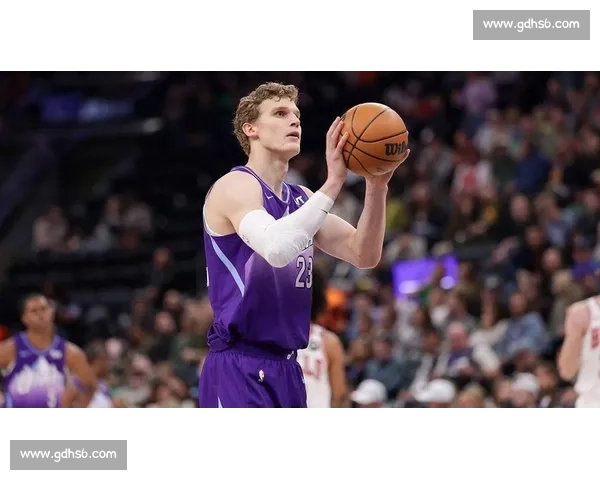 小马尔卡宁腾空！18 岁穆里宁复刻基里连科传奇雏形